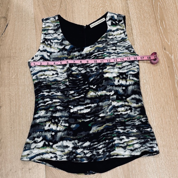 Balenciaga Paris Silk Watercolor Abstract Sleeveless Blouse. XS (see pictures) - Picture 11 of 15